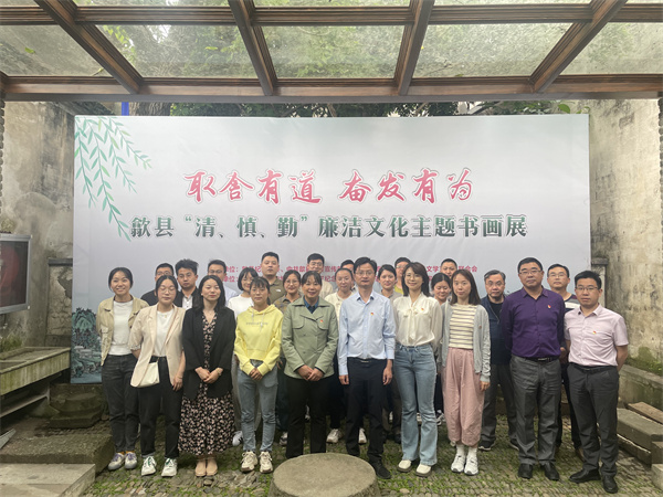 1683788525861546.jpg 1c9100e561336a1fed038b5a1e61e5b.jpg