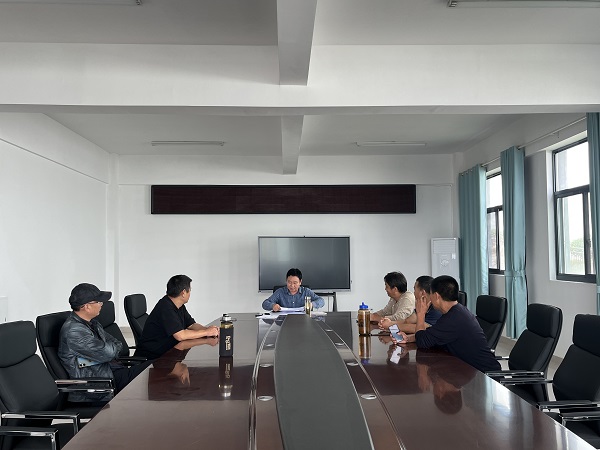 1697613952278345.jpg 23.10.18货运车队10月安全培训会.jpg